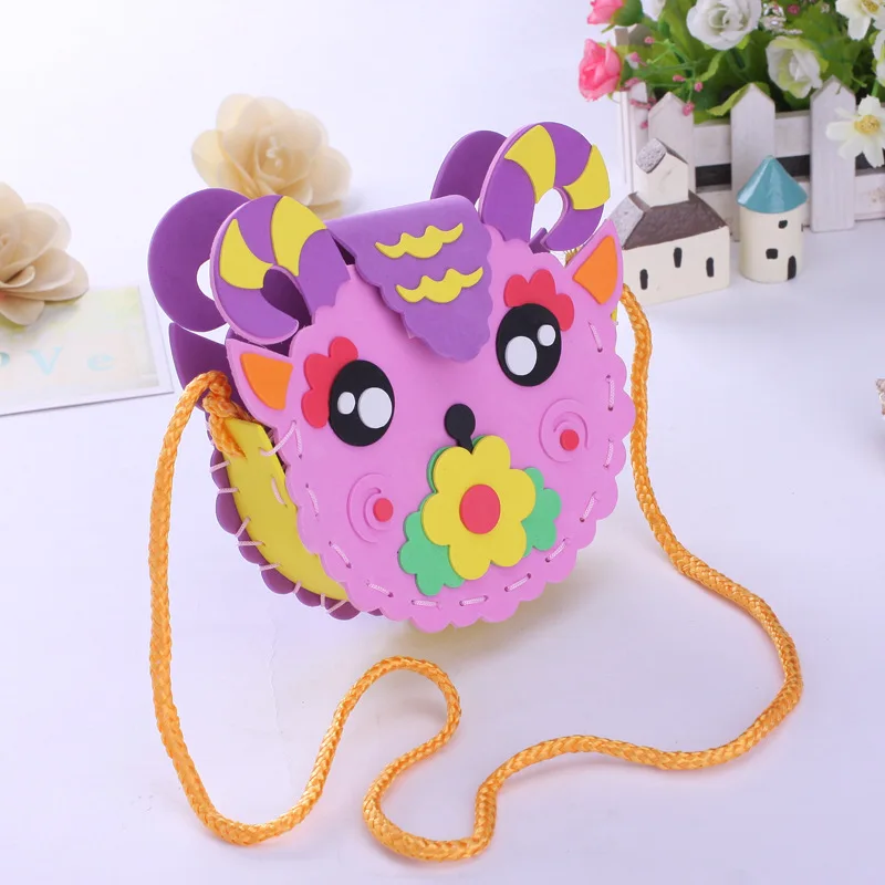 

1 random delivery Children's EVA handmade bag DIY cartoon bag kindergarten hand-stitched material educational toys