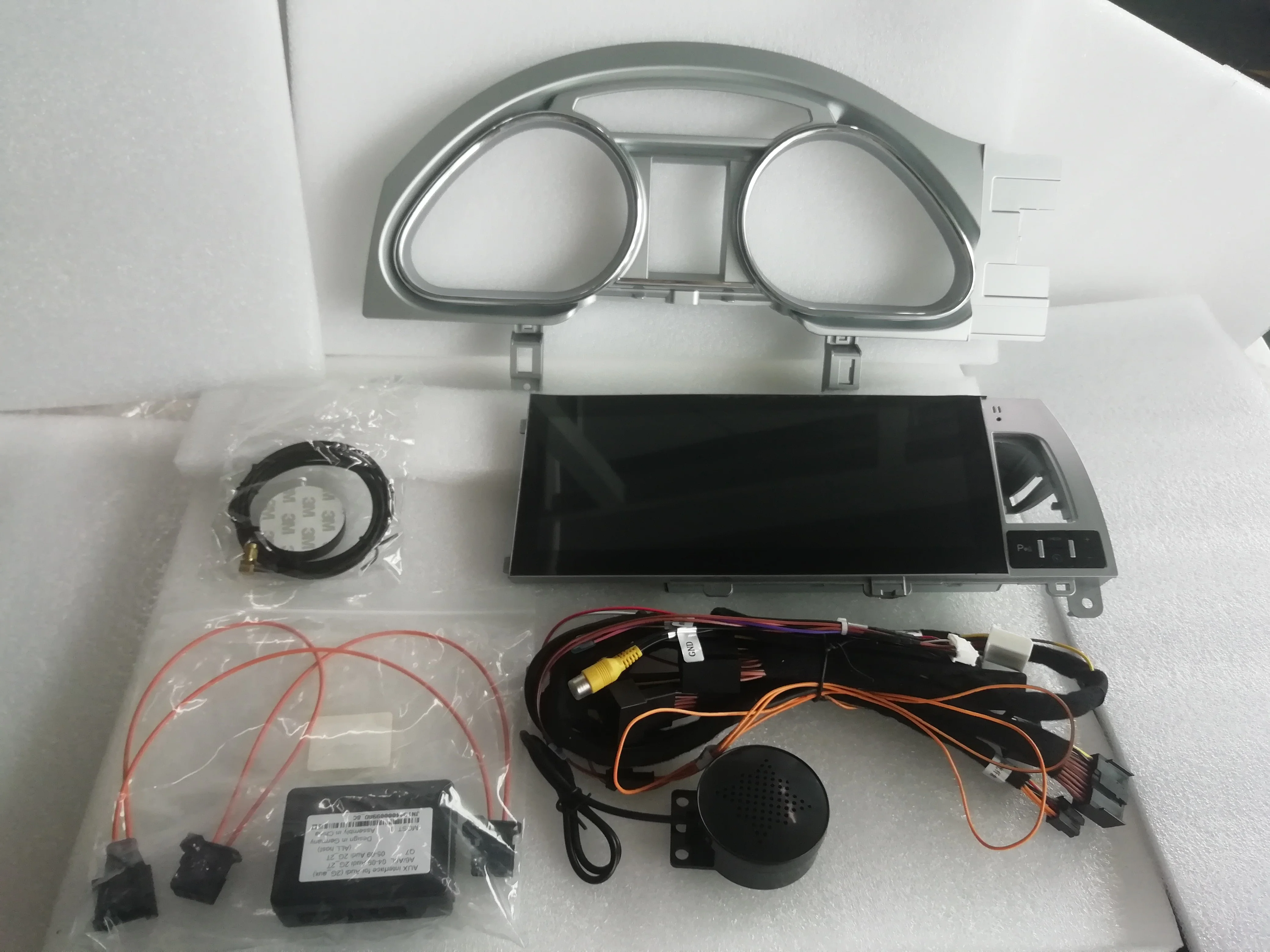 Excellent Smart GPS and premium Navigation for Audi Q7 2005-2015 full touch screen 10.25" 8-core OTOJETA car android 8.0 video player 2