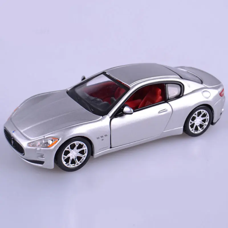 Bburago 1:24 Maserati GT сборка DIY гоночный автомобиль литья под давлением Модель наборы игрушка автомобиль в коробке