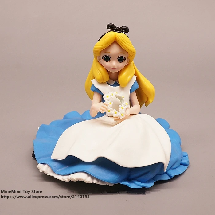 

DISNEY Alice in Wonderland princess 11cm Action Figure Model Anime Mini Decoration PVC Collection Figurine Toy model children
