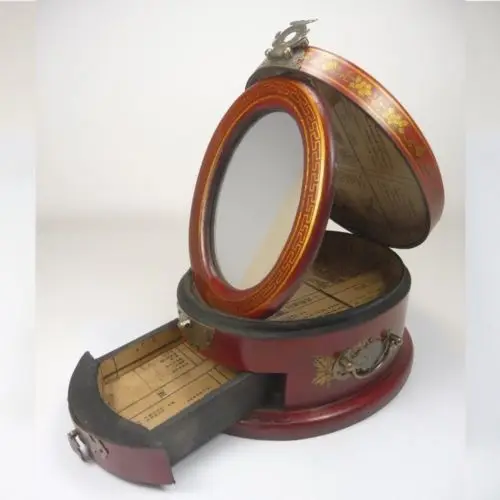 

Delicate old handwork Chinese wood jewelry box with mirror painted dragon phoenix