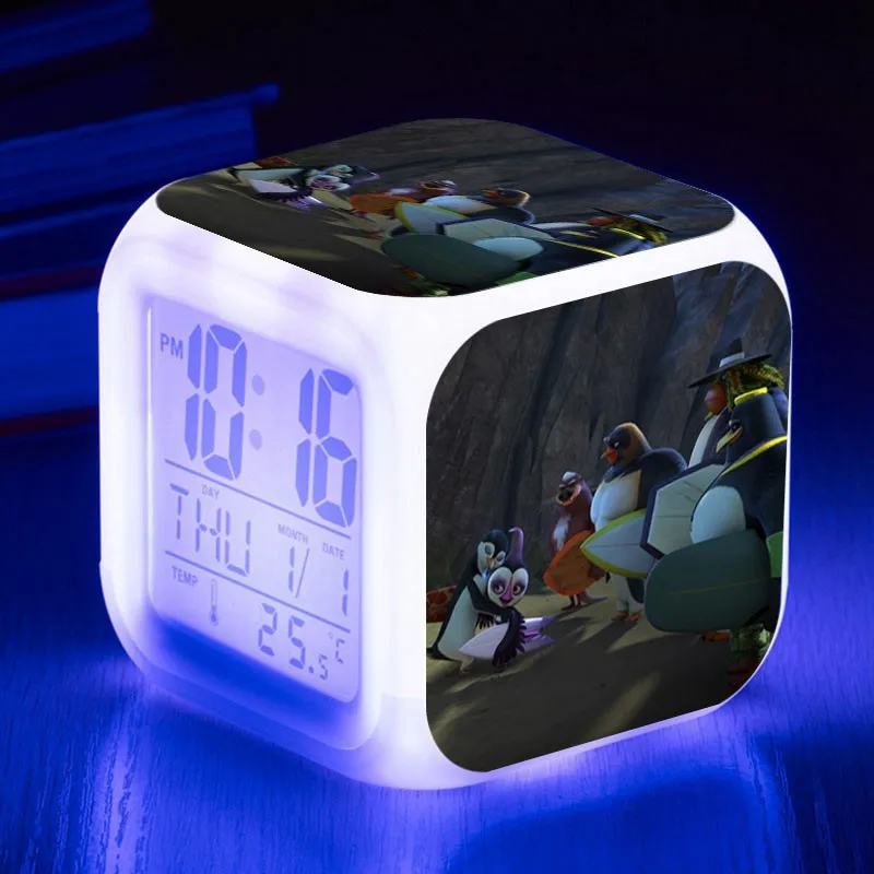 LCM22 Surfing penguins reloj despertador будильник для серфинга reveil проекционный светодиодный цифровой будильник светящиеся игрушечные часы - Цвет: LCM22