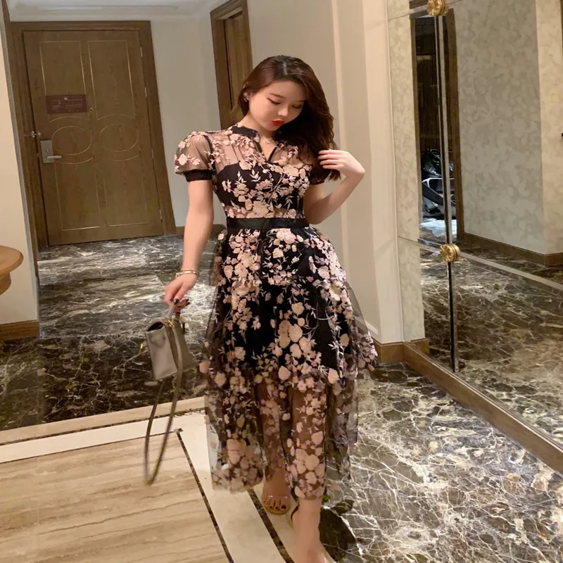 High-end Custom Luxury Runway Designer Self Portrait Dress 2020 Summer  Mesh embroidery sequined flowers layers lace Long dress