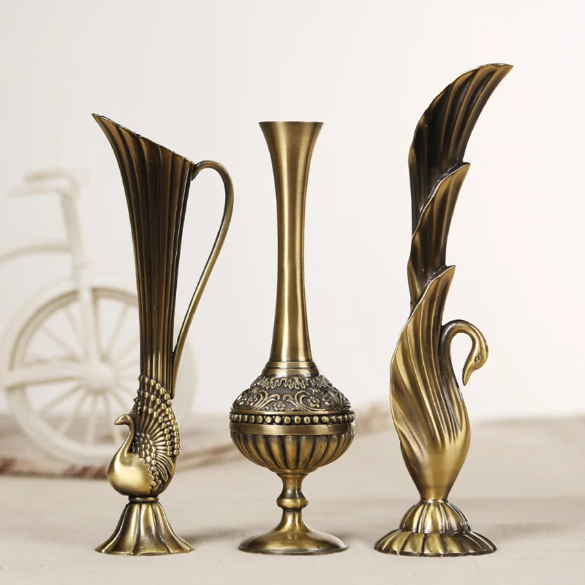 

European style Vintage alloy Vase Adornment Handicraft Ancient creative vase Home Decoration accessories Furnishing Articles