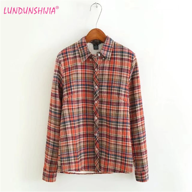 

LUNDUNSHIJIA 2017 Women's Winter Blouse Warm Wool Plaid Shirts Long Sleeve Plus velvet thicken Shirt Female Blusas