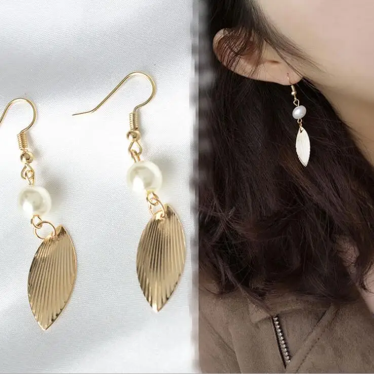 

629 Temperament Simulated Pearl Leaves Chic Earrings Trendy Women Rhinestone Brincos Earrings Bijoux Jewelry Gift E5843