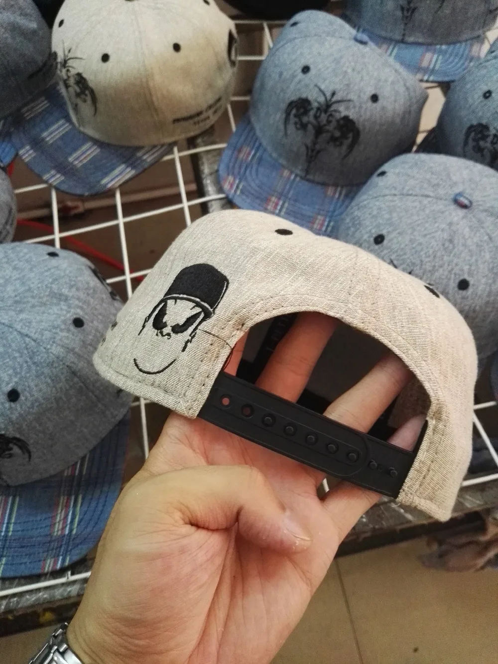 Оптом и в розницу шесть панелей бейсболки snapback, шляпы, 2d Вышивка,, moq 7 шт, хлопок, высокое качество, черный