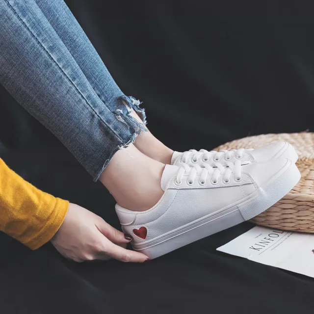 US $15.50 Leather Woman Shoes Fashion New Woman PU Leather Shoes Ladies Breathable Cute Heart Flats Casual Sh