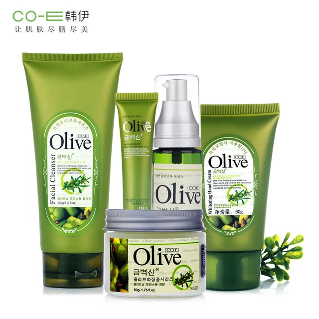 olive oil as a facial cleanser Olive oil as a facial cleanser