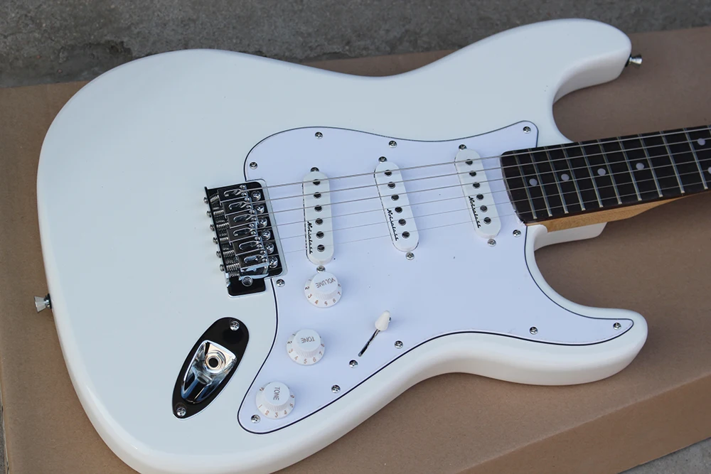 Классический 6 строка серии Электрический guitarThe цвета могут быть выполнены по