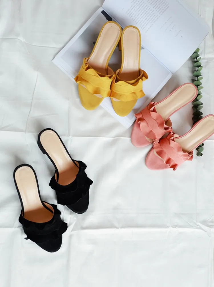 WOMEN SLIPPER 22