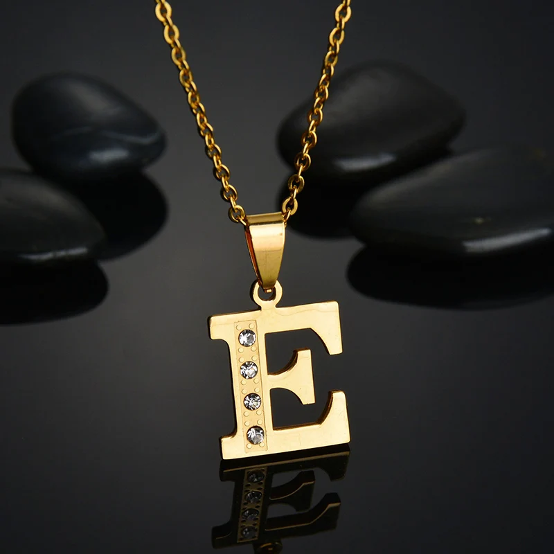 Simple-26-Alfabet-Initial-Letter-Necklaces-Pendant-Gold-Color-Crystal-Stainless-Steel-Chain-Necklace-Women-Kolye (3)