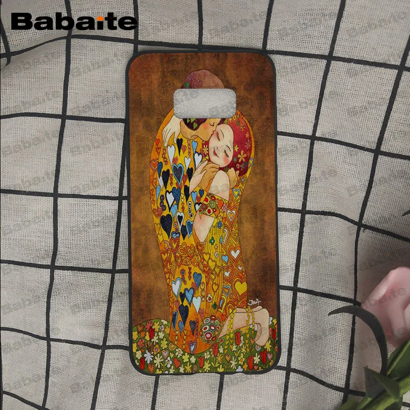 Kiss by Gustav Klimt Design