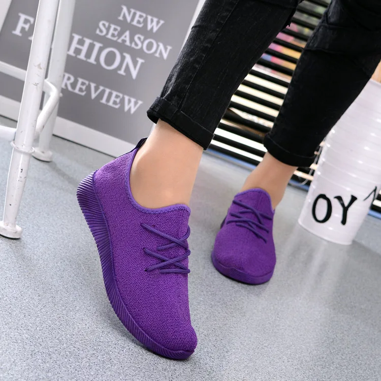 Весенние новые стильные дышащие туфли с закрытым носком элегантная ткань женская обувь Студенческая спортивная обувь кроссовки