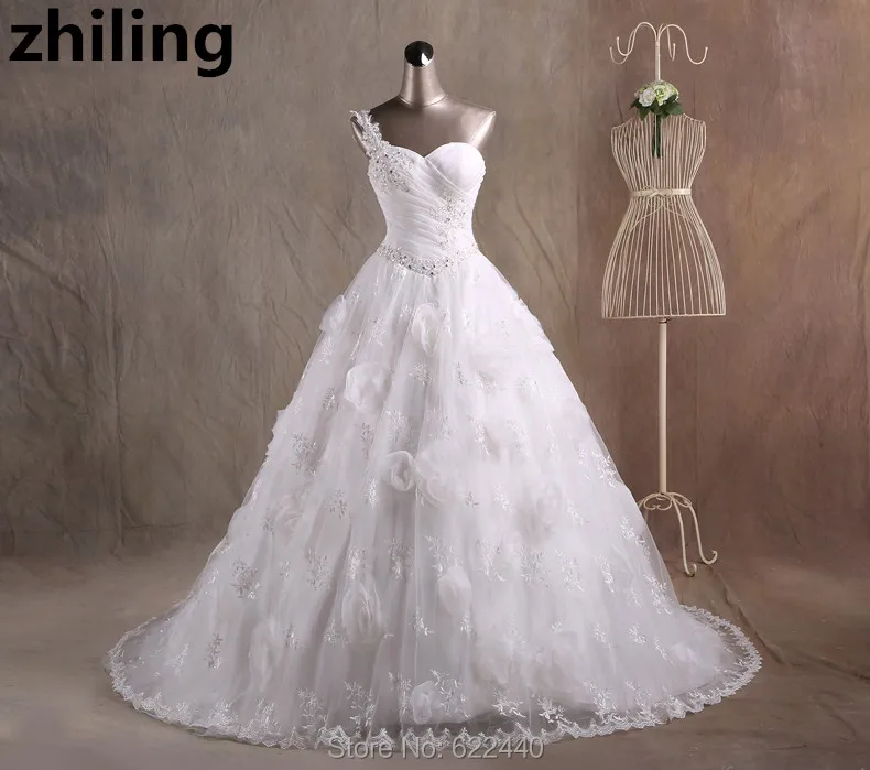 Charming Lace Ball font b Gown b font font b Wedding b font Dresses With Flowers