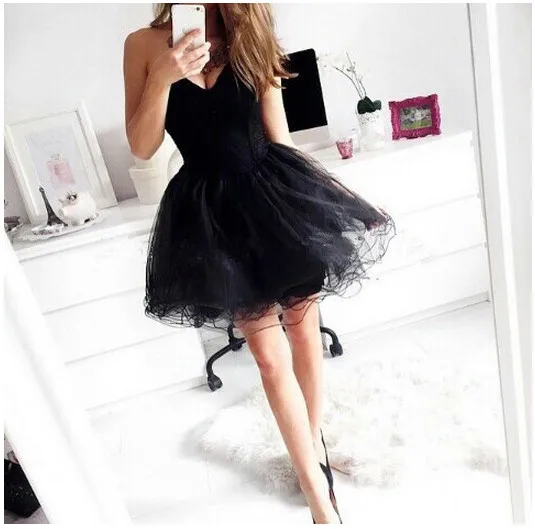 Vestido negro corto con tul Clearance