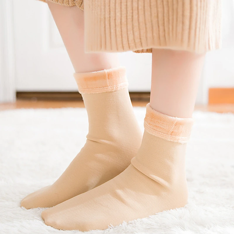 

1Pairs Women Snow Thermal Socks Women Thickened Sleep Cashmere Wool Floor Socks Autumn Winter Ladies Toe Sock Plus Velvet Female