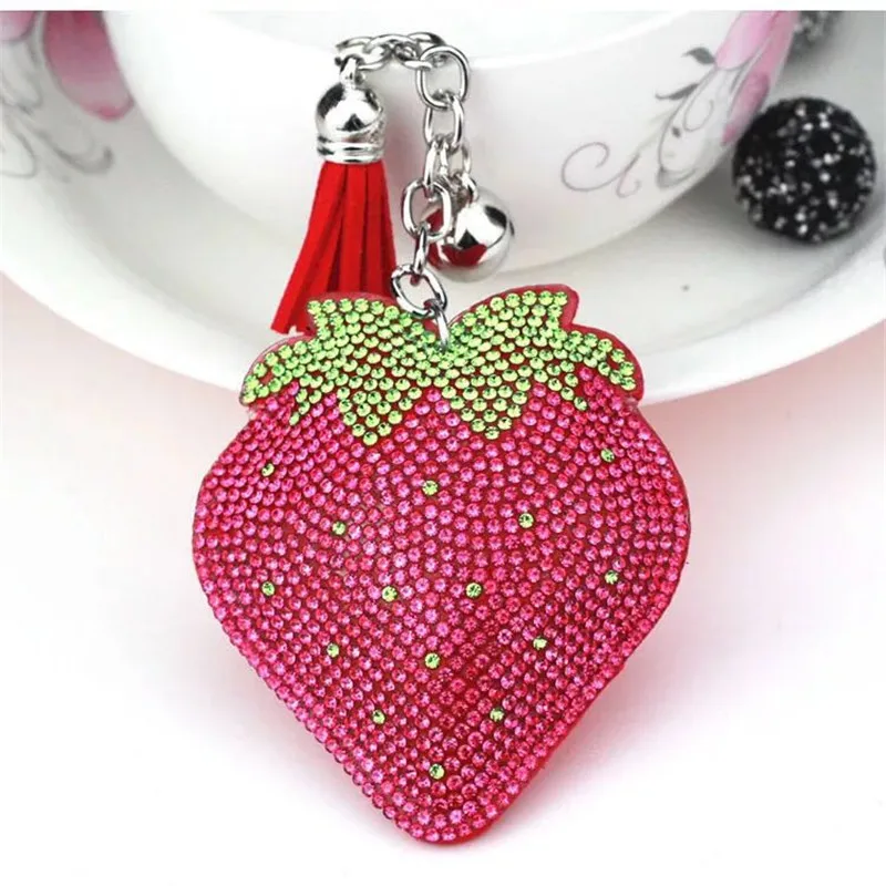 New Fashion Creative Strawberry Keychain Crystal Fringe Strawberry Car