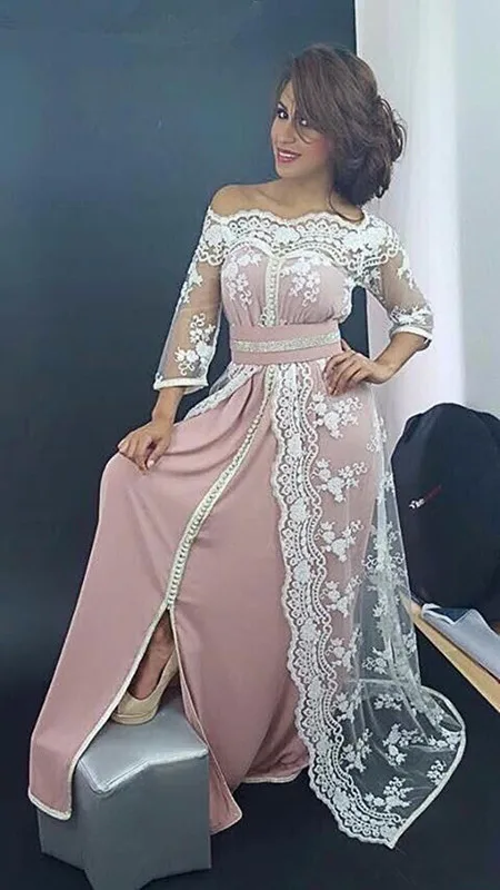 

Elegant Muslim Evening Dresses 2019 A-line 3/4 Sleeves Lace Slit Sexy Islamic Dubai Saudi Arabic Long Formal Evening Gown