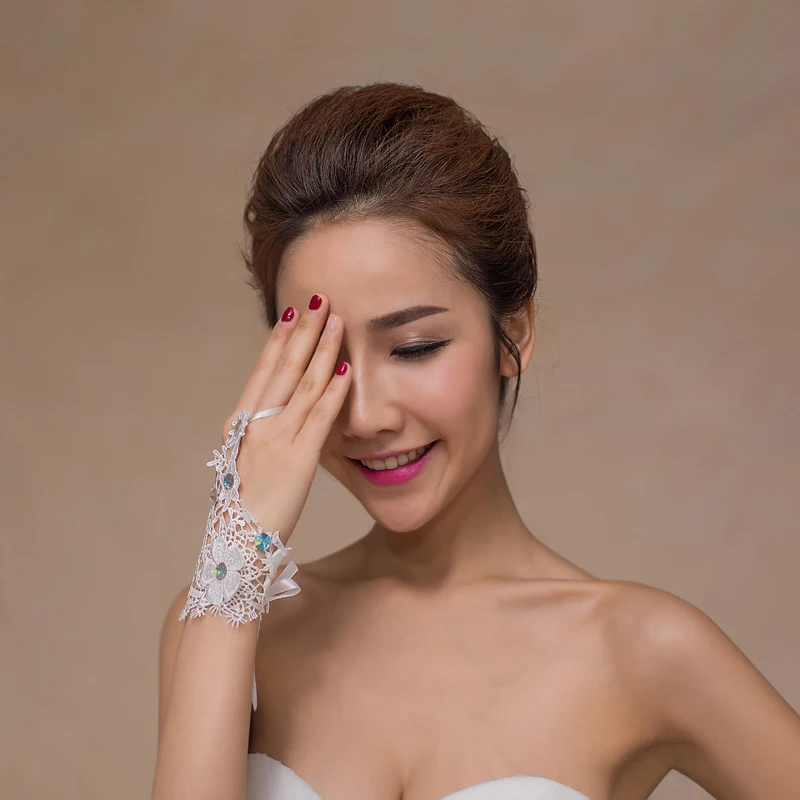 U-SWEAR 2019 Новое поступление белые вязаные Для женщин свадебные перчатки цветок блесток бисером Недорогие свадебные аксессуары