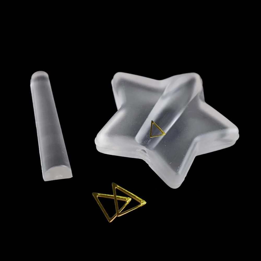 

1pcs New Transparent Metal Press Nail Mould Star Heart Shape for Bend Carve Slice Model Tools Nail Art Accessory CH150
