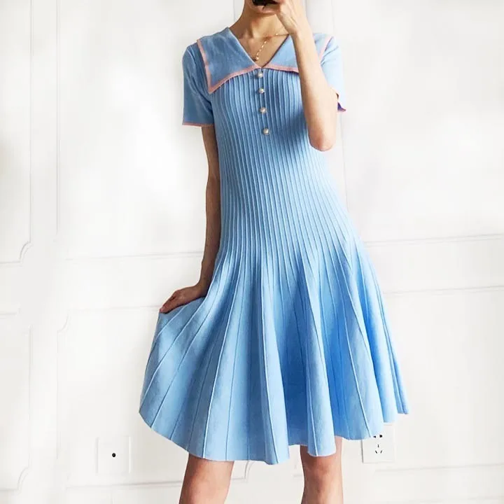 Runway Women Designer Fashion Cute Peter Pan Collar V Neck Short Sleeve Flounce Buttons Bule Knitting Mini Dress Short Dresses
Runway Women Designer Fashion Cute Peter Pan Collar V Neck Short Sleeve Flounce Buttons Bule Knitting Mini Dress Short Dresses
