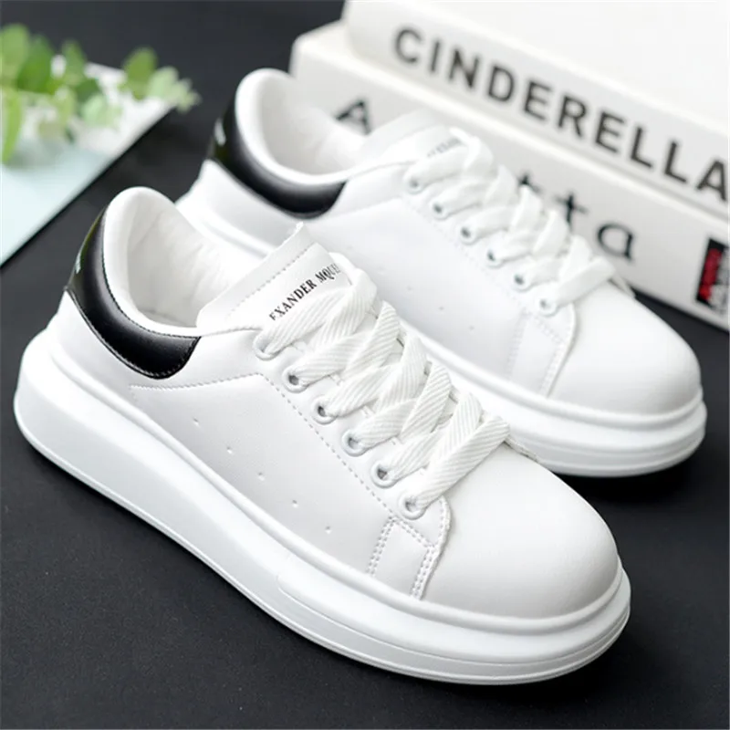 

Top quality Men Platform Sneakers White Shoes Woman Csusal Shoes Men Sneaker Shoes Chunky Trainers Walking 2019 Mcqueens shoes