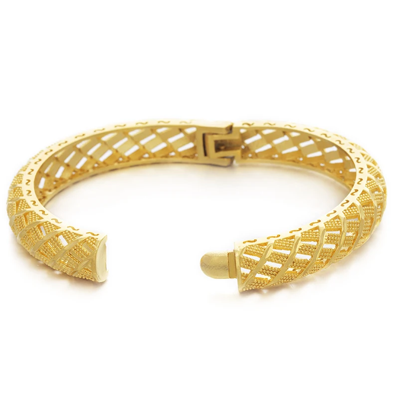 M18A3670