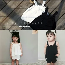 Комплекты одежды для маленьких девочек в Корейском стиле; льняные комплекты; топы с оборками+ повседневные шорты; летние комплекты одежды для девочек