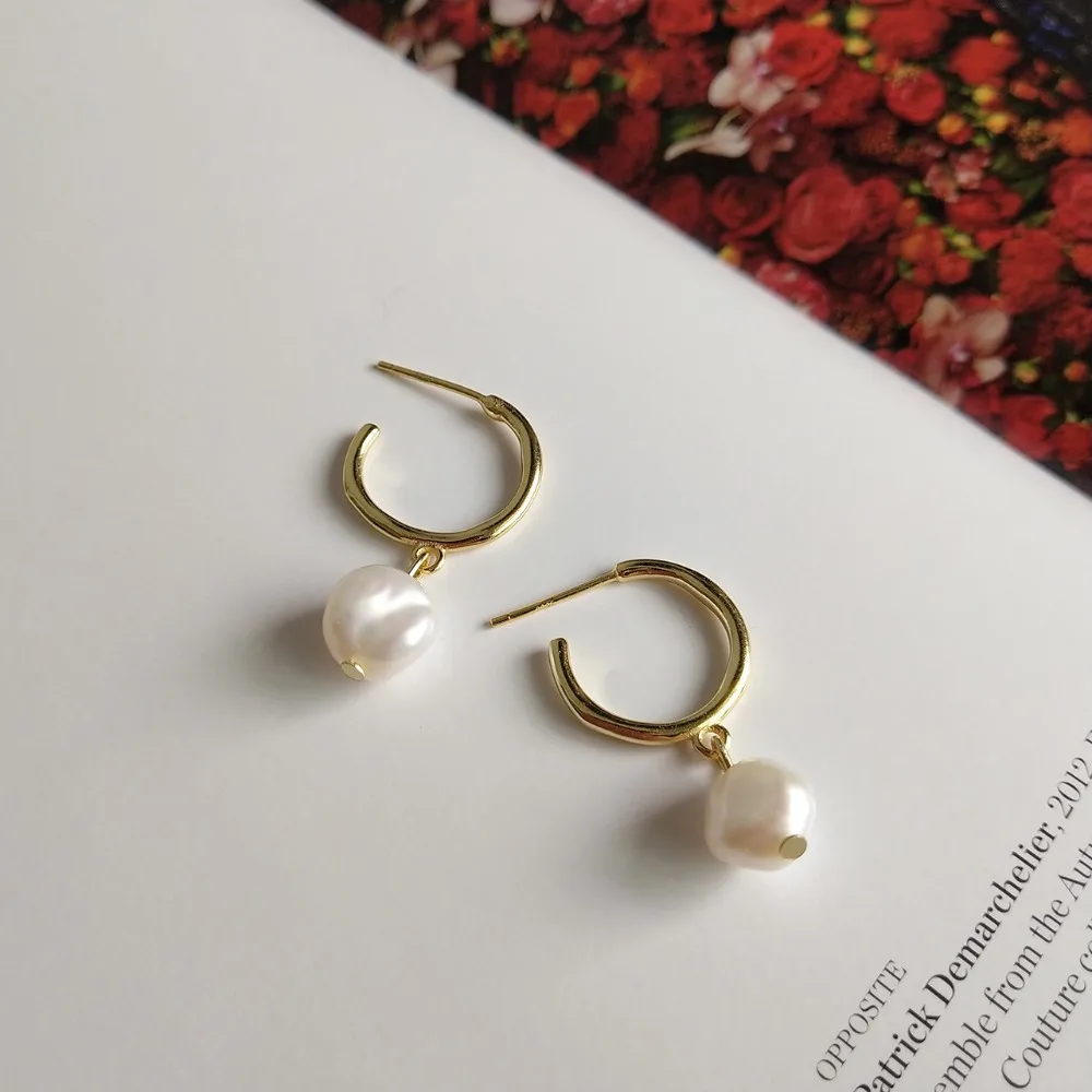 9557468244_2113301229