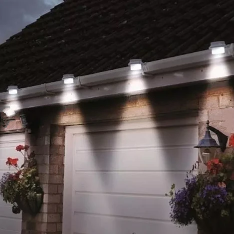 4 Pcs/Set: Waterproof LED Solar Powered Fence Gutter Solar Light Outdoor Security Lamps