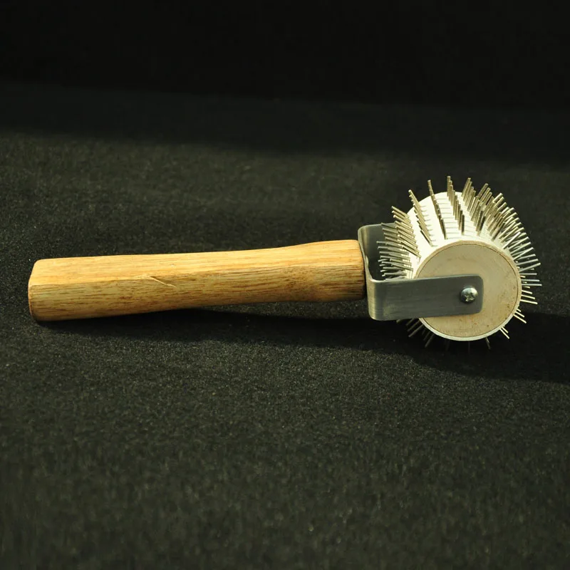 

2Pcs Idler Wheel Uncapping Fork New Wooden Handle Gear Bee Honey Honeycombs Rake Needle Roller Beekeeping Supplies Tools