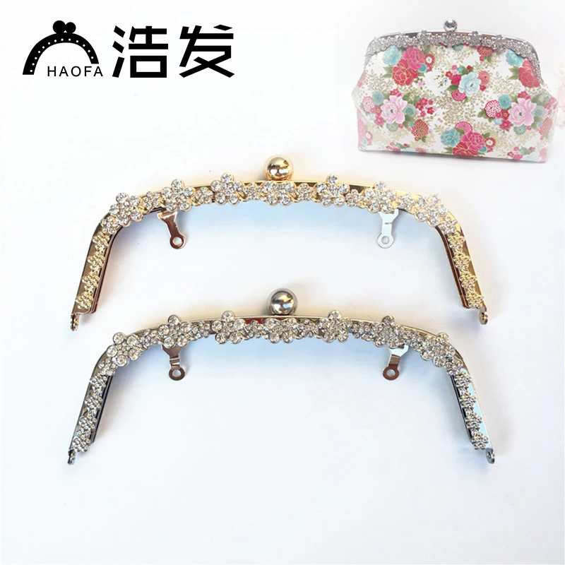 

HAOFA 2pcs 22cm Metal Purse Frame Handle Kiss Clasp Lock Silver BlossomTone for DIY Manual Sewing Clutch Bag Handbag Accessory
