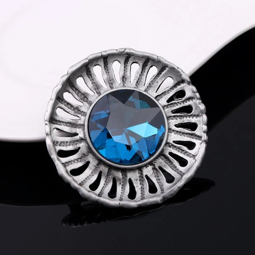 

Vintage Big Crystal Round Style Brooch Pins Fashion Metal Brooches Women Jewelry Costume Accessories Broche Wholesale XZ262