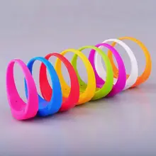 Цвет силиконовые голосового управления браслет светодиодный свет запястье ночного Бег запястье протектор со светящимися браслет для верховой езды сигнальная лампа