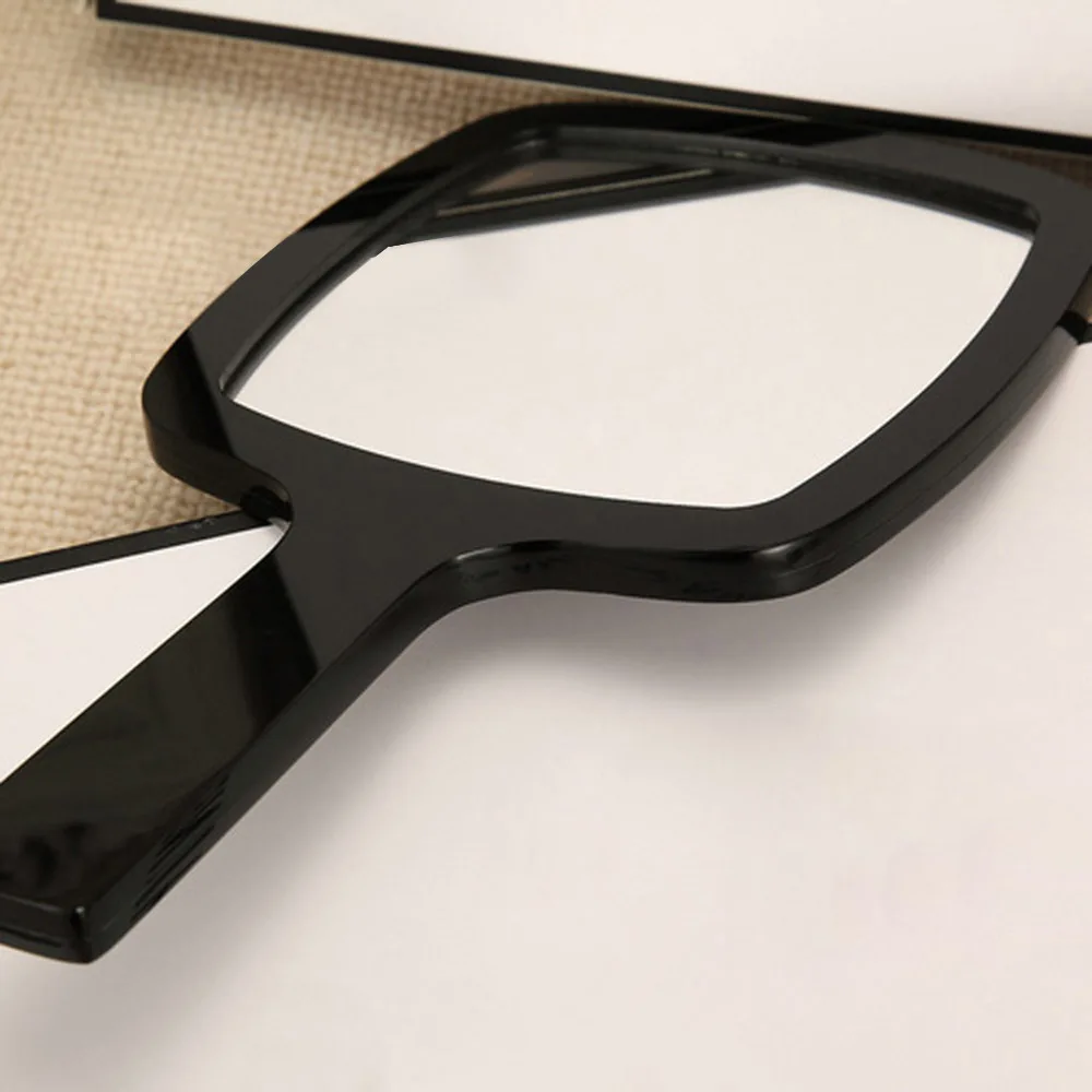 2 Colors New Fashion Portable Makeup Mirror Vintage Hand Held Cosmetic Mirrors Rectangle Pattern HD Beauty 4