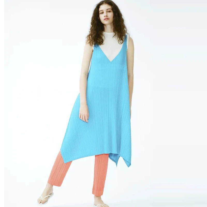 Robe Mince orange Red pu Chaude Sans Couture Sling Noir cou Manches Stock Moralité Ciel V Pli Vente Irrégulière Spectacle En Sa Cultiver Miyake BZwOw1
