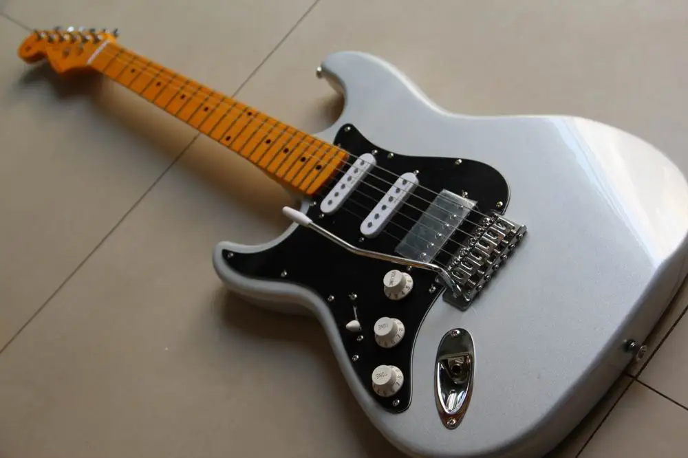 Wholesale Left Handed STR Electric Guitar 3Pickups Aged Headstock In Silver 130116