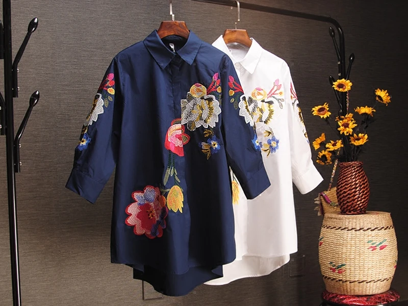 Spring and Summer Elegant Women Shirts Embroidery Loose Casual Shirts Seven-Sleeve Large Size Shirts