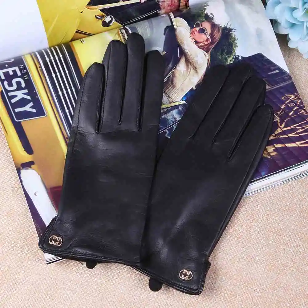 Sheepskin Gloves Female Autumn Winter Thermal Genuine Leather Touchscreen Fashion Simple Black Women Mittens TL27003