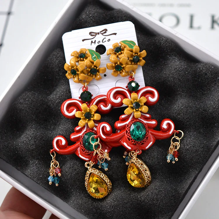 

Vintage Floral Drops Long Earrings for women