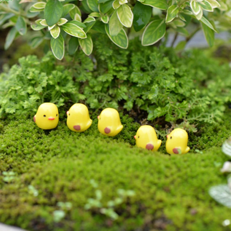 

5pcs/bag birdie microlandscape Decorating kids birthday party gifts little yellow Lovely bird DIY bonsai