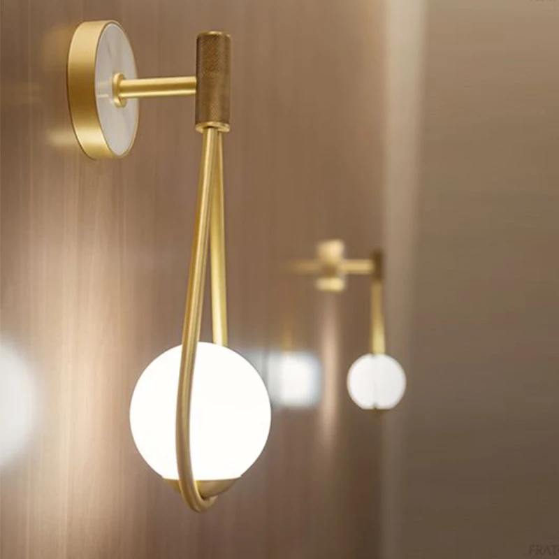 

Postmodern retro style creative Nordic LED wall lamp Postgraduate retro style creative Nordic wall light Black Golden