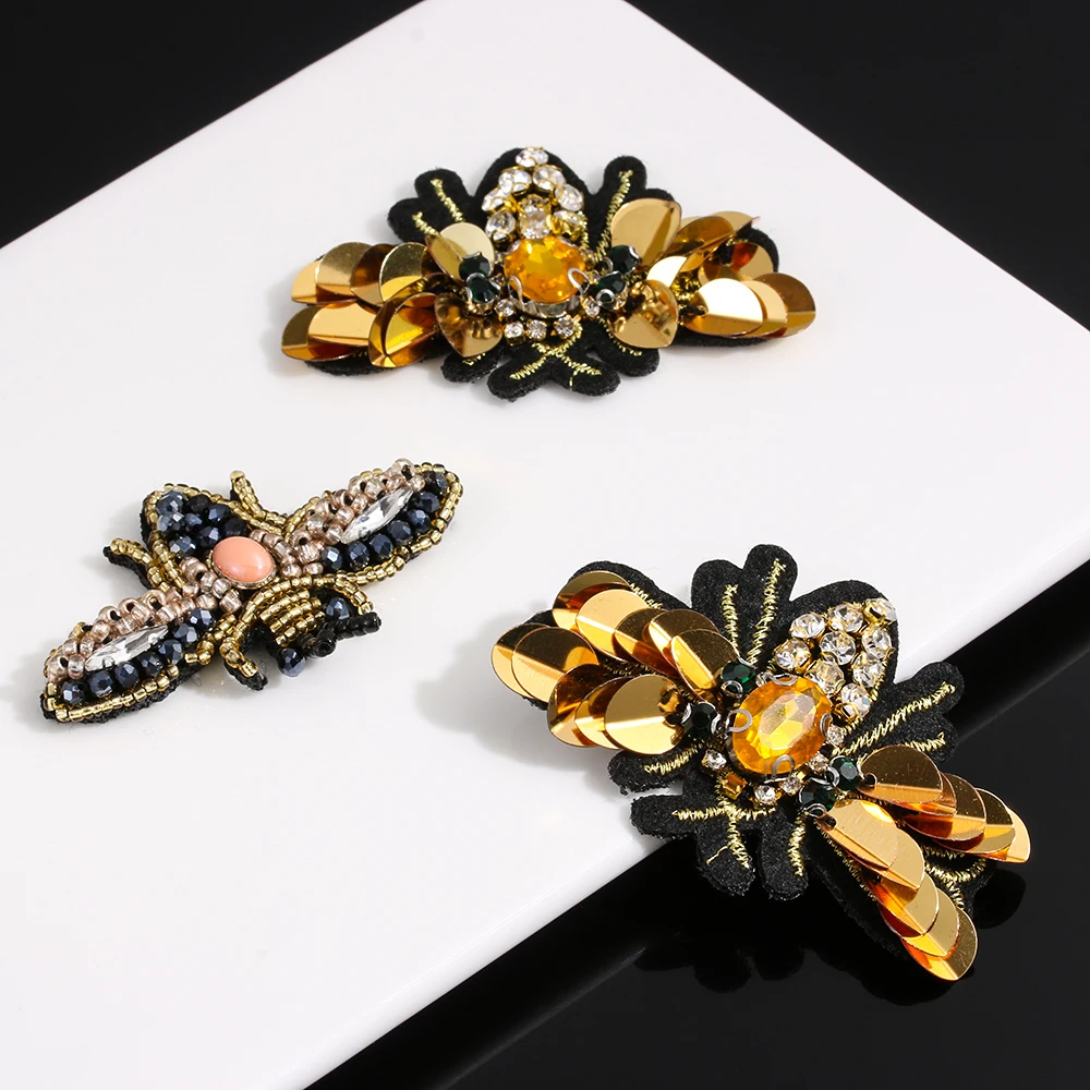 

1PC Bees Pattern Rhinestone Beaded Sequin Patches Clothes Embroidery Crystal Applique Sew on Patch Apparel Fashion Handmade