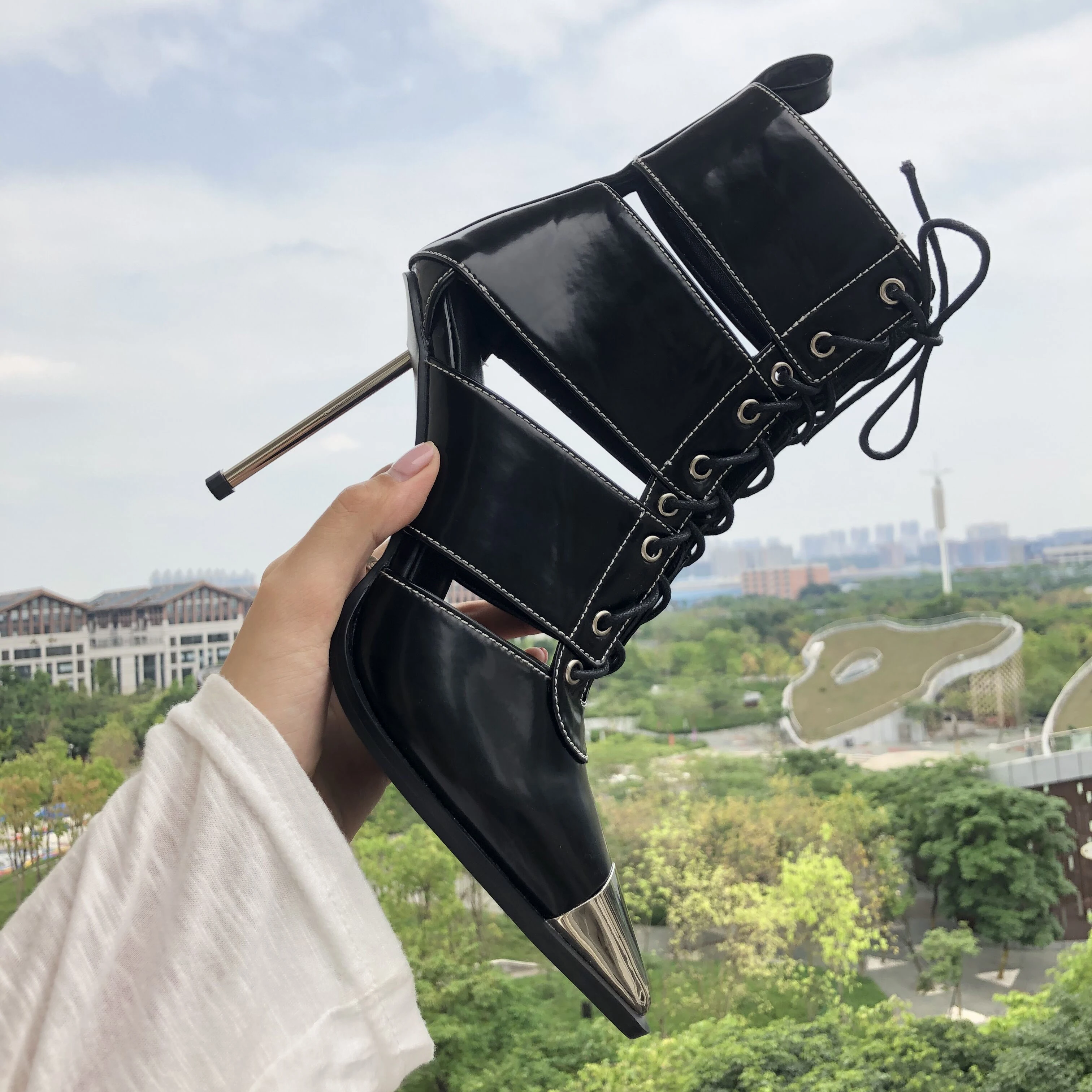 

Qianruiti Black Patent Leather High Heels Shoes Summer Stiletto Heels Women Boots Sexy Pointed Toe Women Pumps Talon Femme