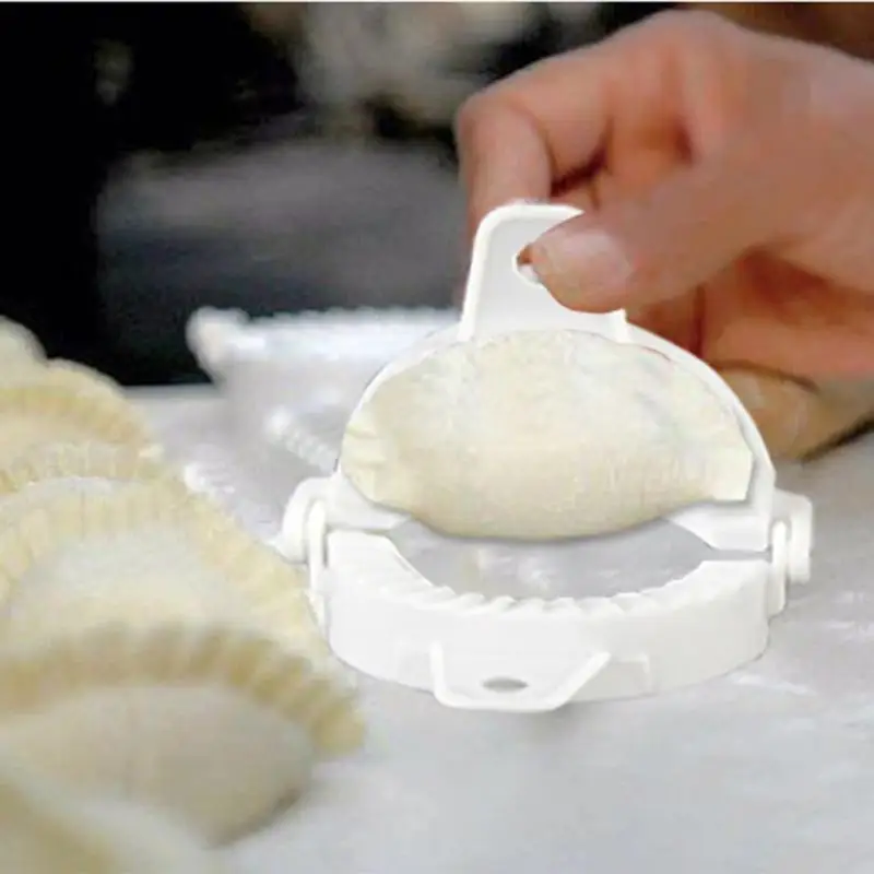 New Dumpling Maker Dough Press Dumpling Pie Ravioli Mould Hand Pinch Dumplings Folder Dessert Mold Baking Pastry Tools Gadgets