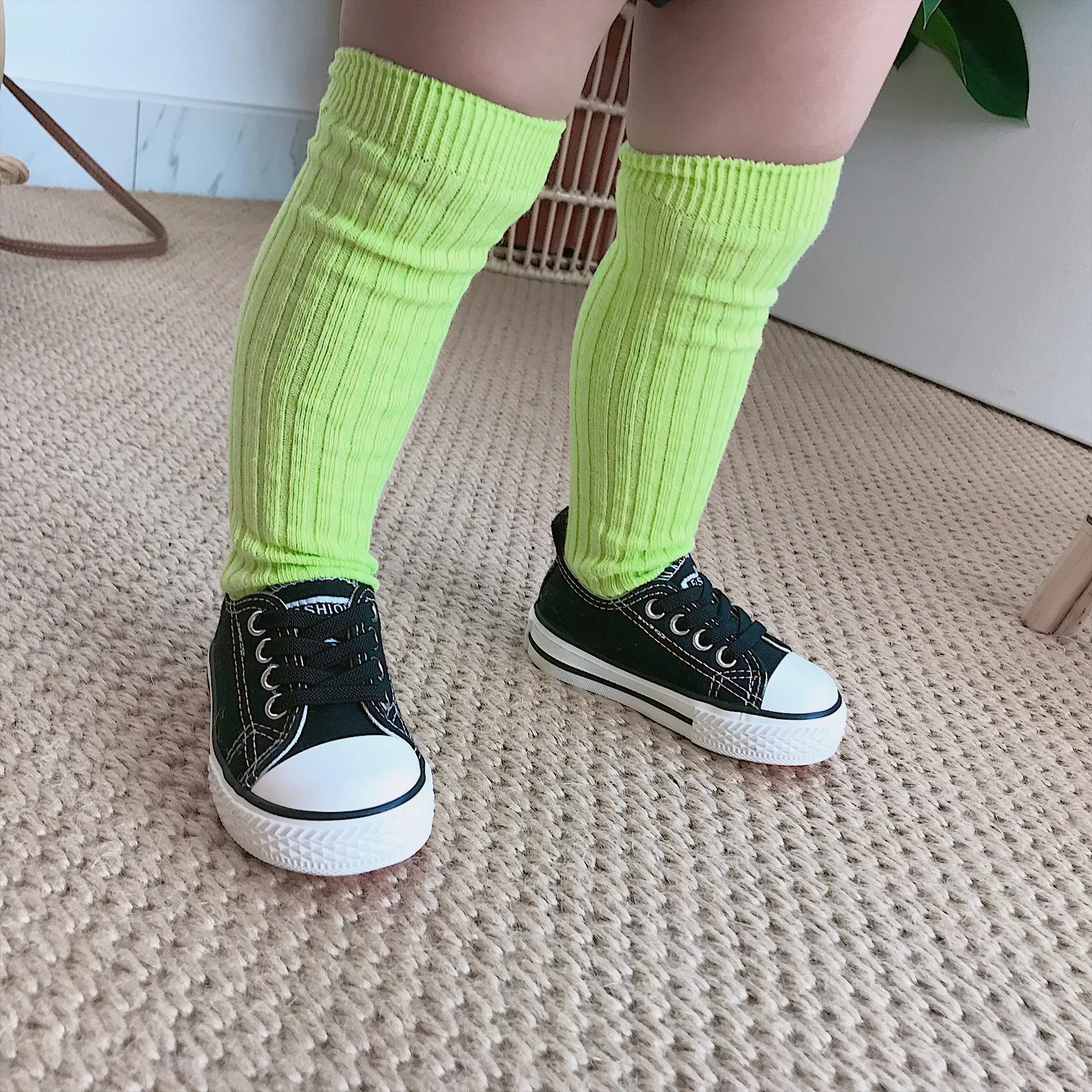 Детские носки; хлопковые детские короткие носки; однотонные флуоресцентные модные носки; забавная Милая одежда для малышей; Дышащие носки без пятки