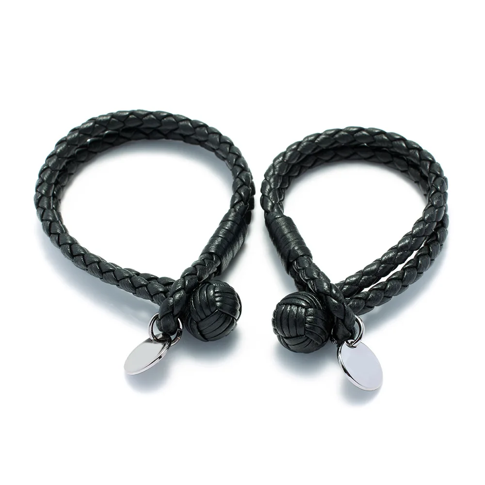 

Luxury Geniuin Leather Lover's Bracelet Fashion Brand Men Women Titanium Steel Round Charms Woven Bracelet