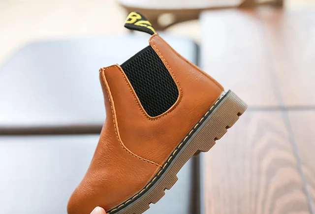 2019 New Autumn Children Shoes PU Leather Waterproof Leather Boots Warm Kids Snow Boots Girls Boys Rubber Boots Fashion Sneakers 18 17