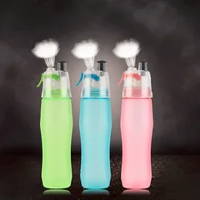 2017 Moda 740 ML de Agua Potable Botella de Nebulización Saludable Deporte Gimnasio Ciclismo de Excursión Que Acampa Botella Hidratante Fresco Al Aire Libre